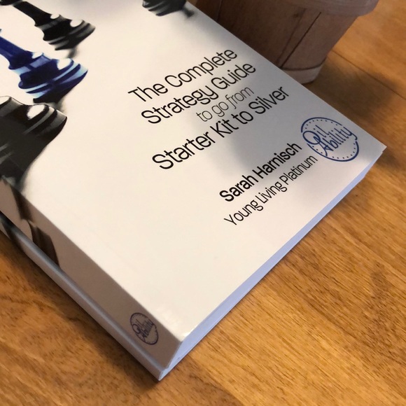 🌿YOUNG LIVING Business Guide & Workbook... - Picture 4 of 9